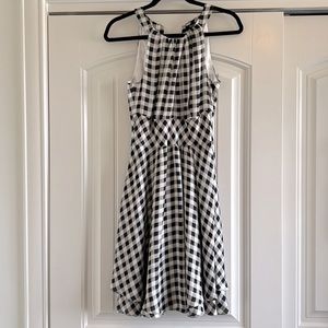 White House black market size 4 black and white checkered dress